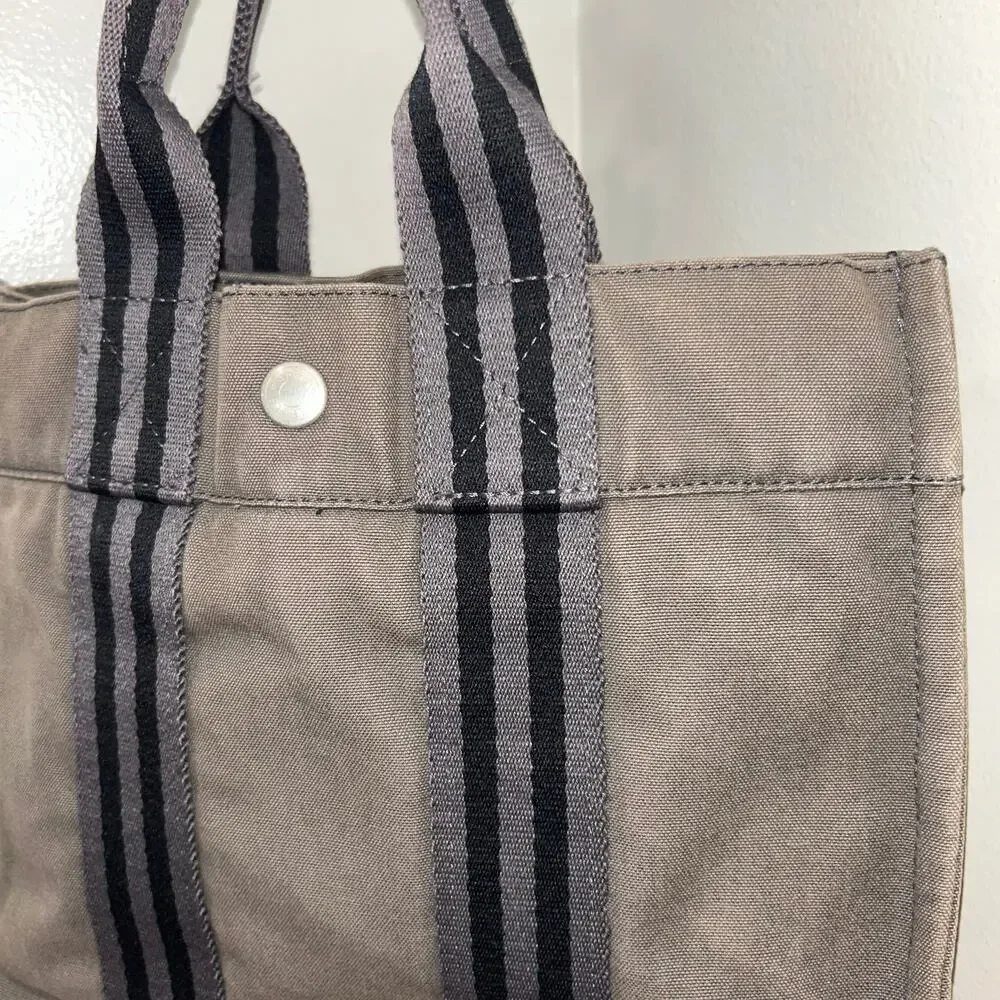 1076 HERMÈS PM Tote Grey